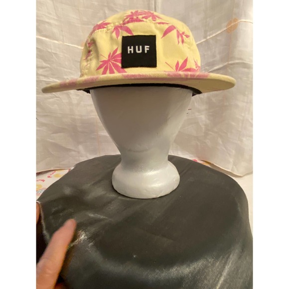 HUF Black Box Cap/Hat, Adjustable Strap back. Yellow/Pink Marijuana Pattern. - Picture 1 of 12